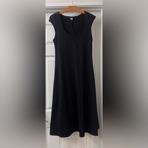 Old Navy Black Classic Scoop Neck MIDI Dress - Sz Small  NWOT 
Casual/ Workday